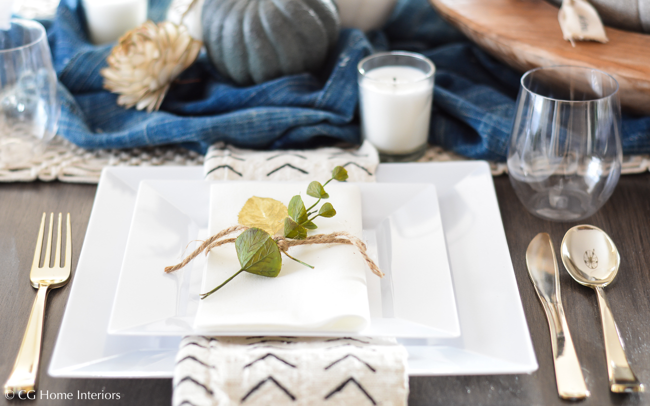 No-Fuss Disposable Holiday Table Settings